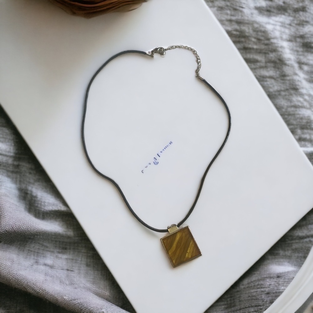 🌺 Vintage Kenneth‎ Cole amber pendant necklace
